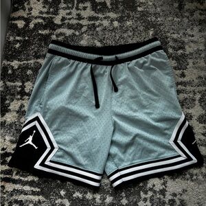 Jordan UNC 7” inseam basketball shorts